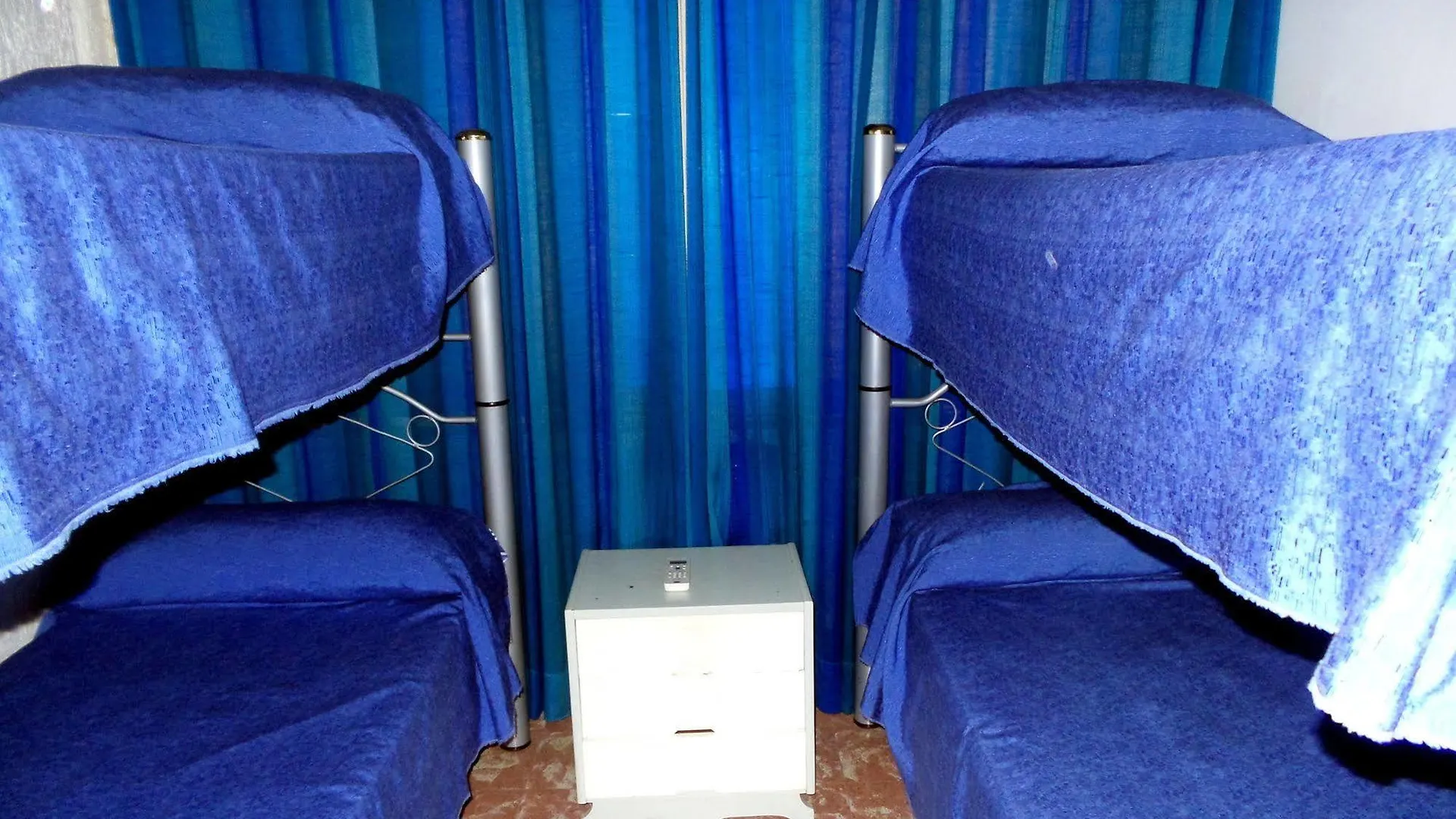 Hostel Otro Mundo Capdevila 2*,  Argentina