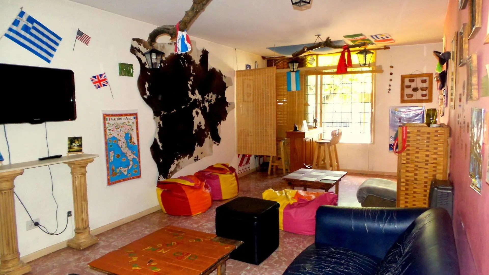 Hostel Otro Mundo Capdevila Guest house
